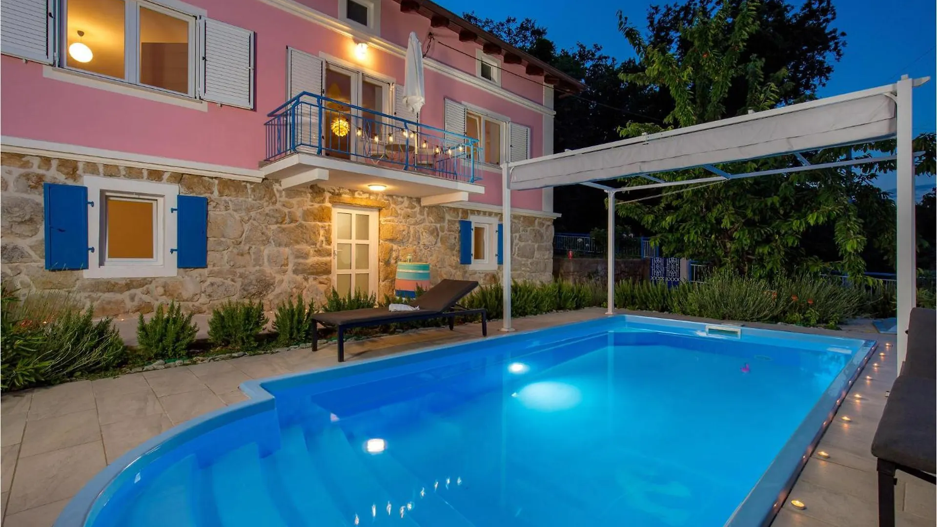 Awesome Home In Lovran With House Sea View 0*,  Croacia